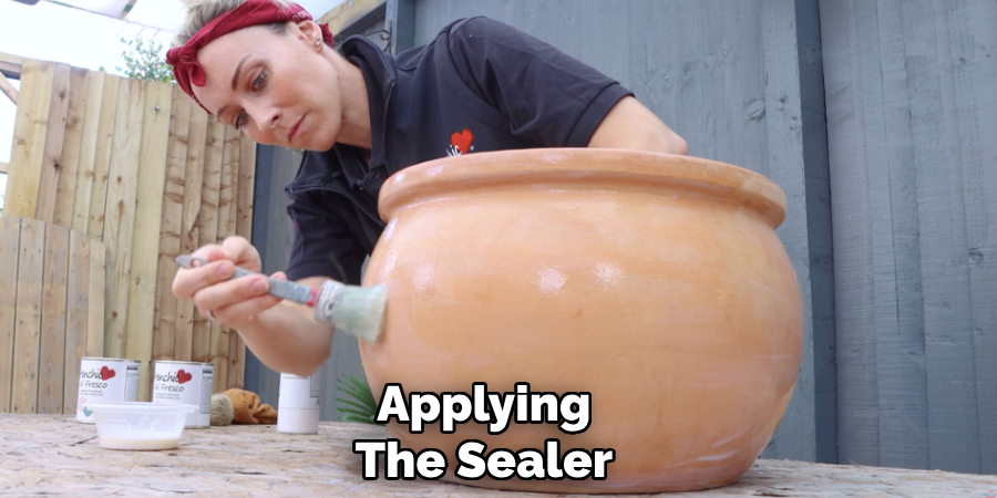 Applying
The Sealer