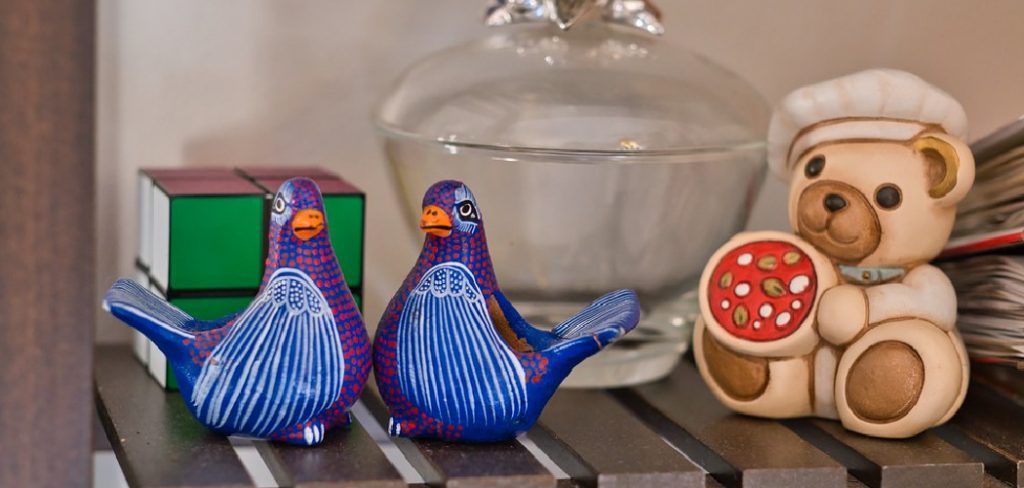 How to Clean Ceramic Knick Knacks