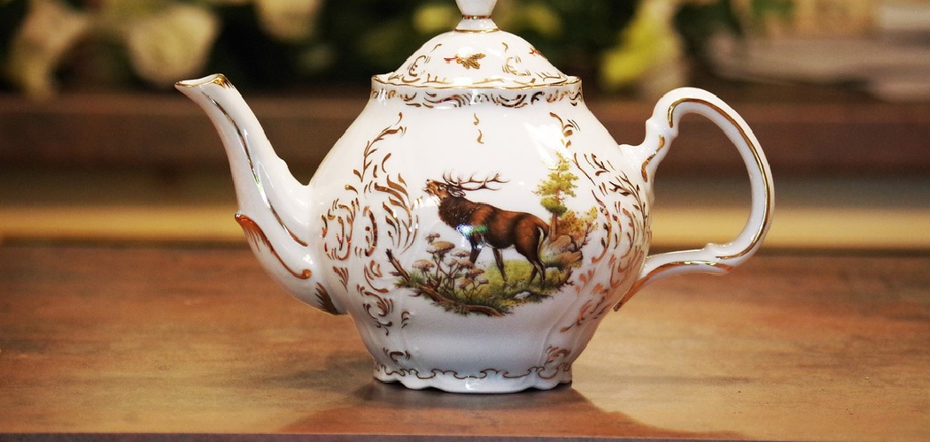 How Do You Use a Ceramic Teapot