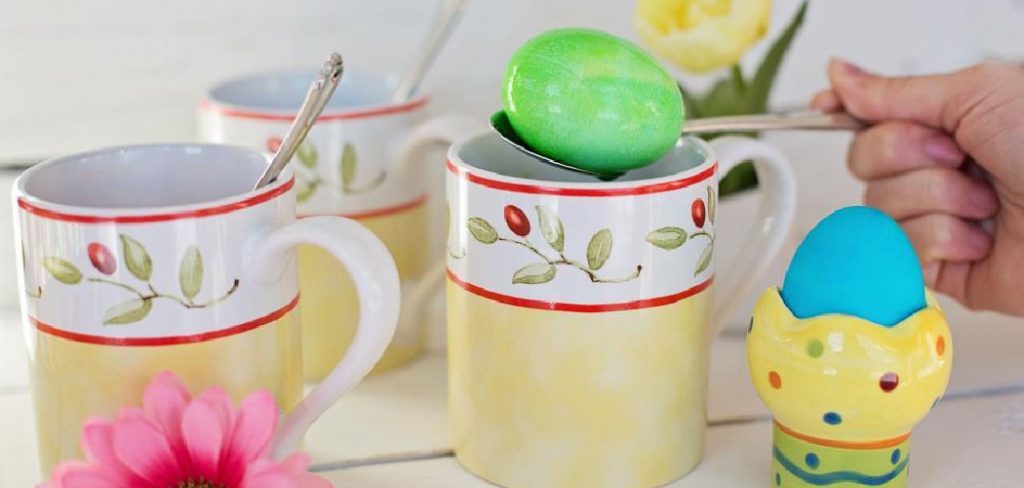 How to Decorate a Ceramic Mug