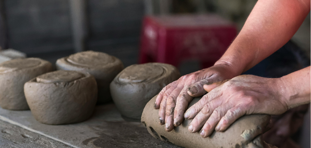 How to Find Wild Clay for Moulding Ceramic