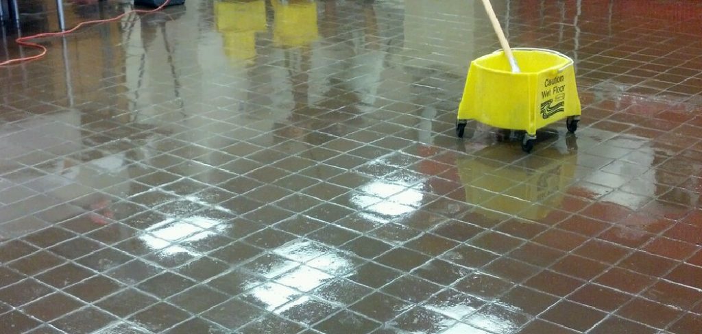 How to Wax Ceramic Tile Flooring