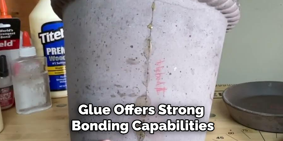 Glue Offers Strong Bonding Capabilities